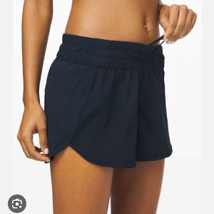 Lululemon Tracker Low-Rise Lined Short 4" in True Navy